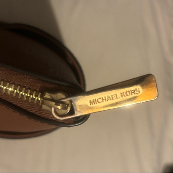 Michael Kors Camal/Tan Tote Bag - Picture 9 of 16